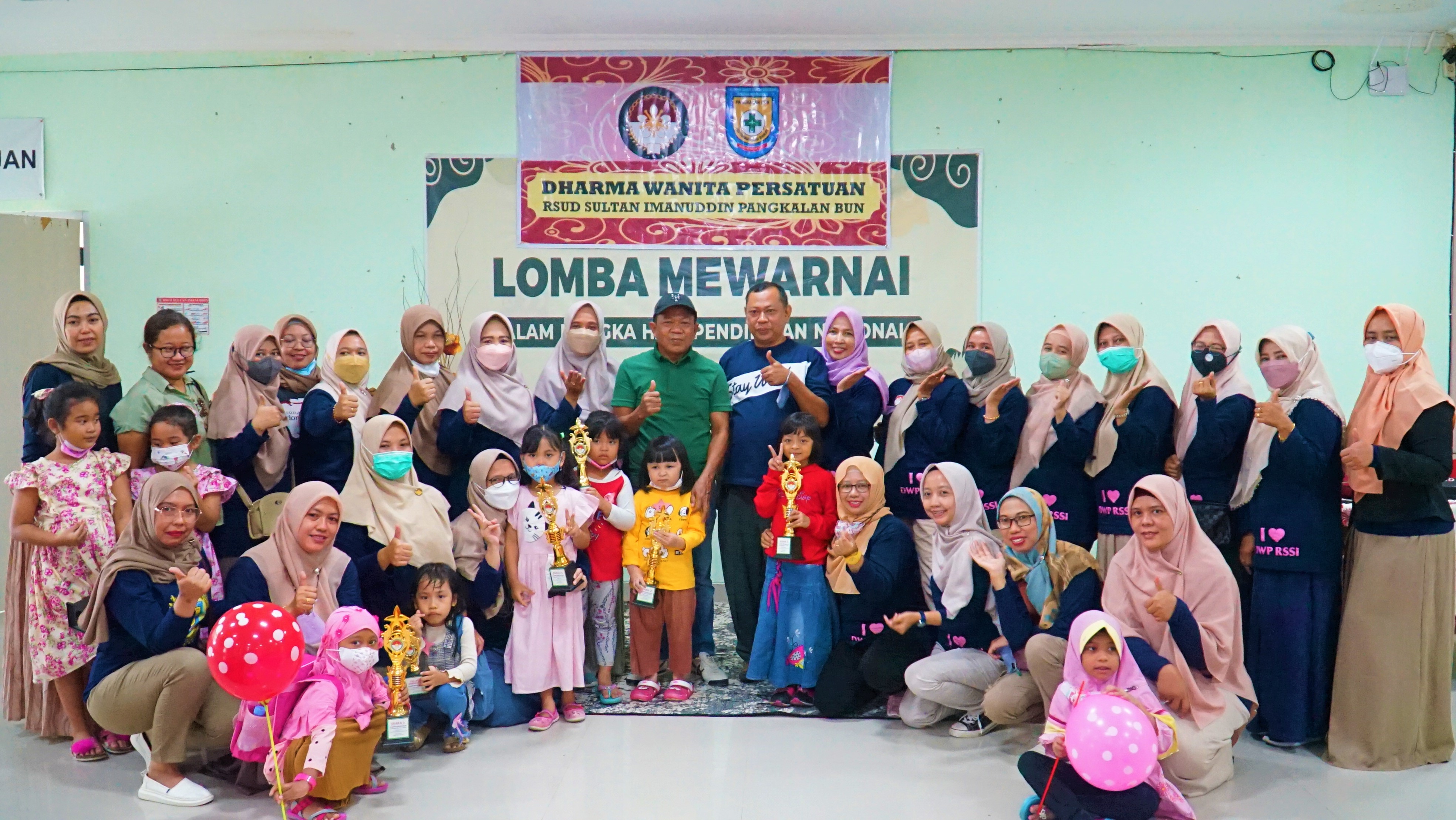 >Dharma Wanita Persatuan RSSi Gelar Lomba Mewarnai Untuk Anak-anak